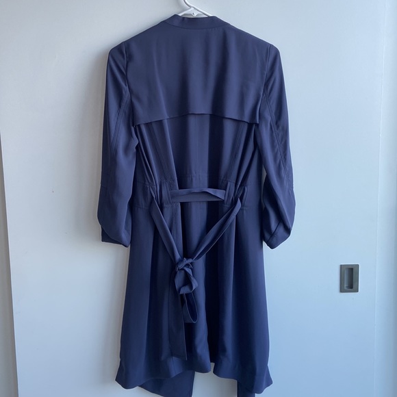 Aritzia Babaton Trench Coat - Size XS - Picture 4 of 6